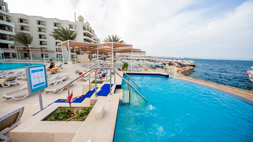 الفندق صن رايز هوليدايز ريزورت - الغردقة